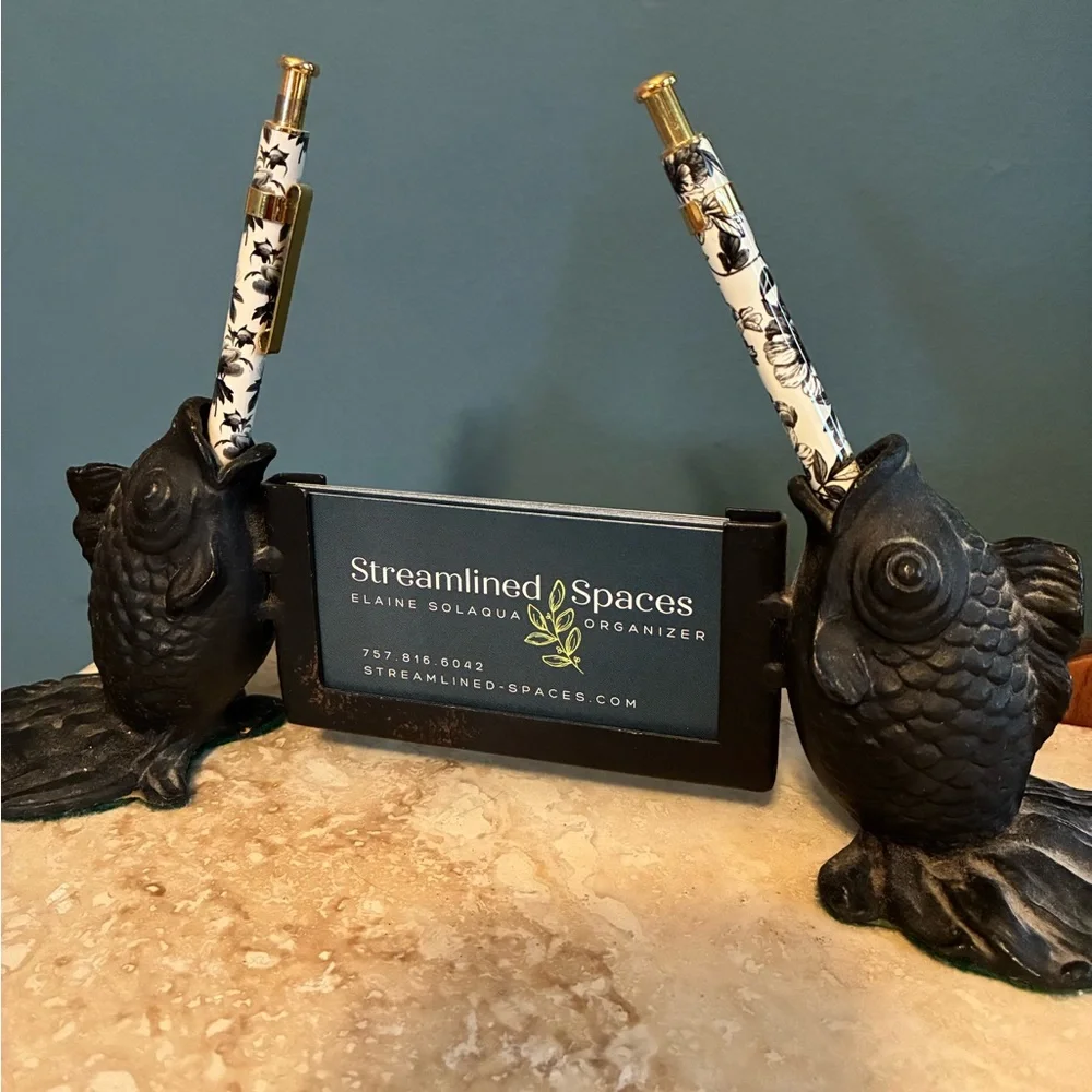 Pen and business card holder